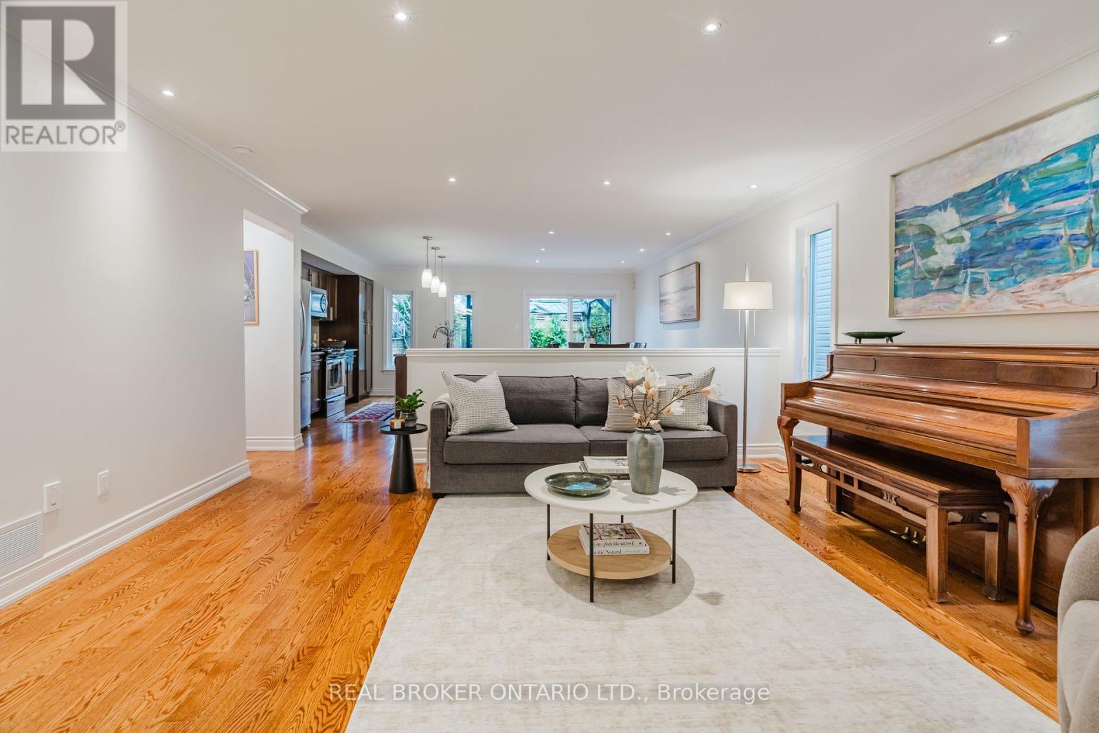 279 Currell Avenue