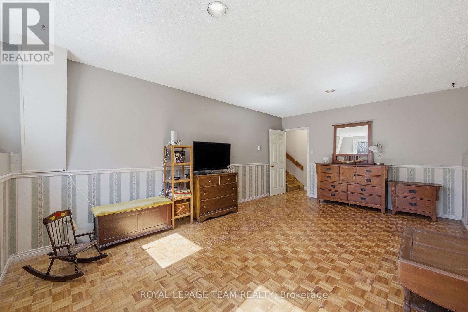 2870 Old Maple Lane