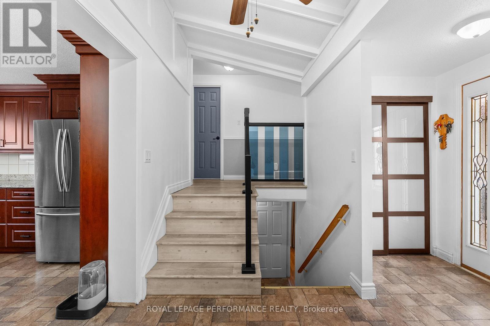 420 Hatfield Crescent