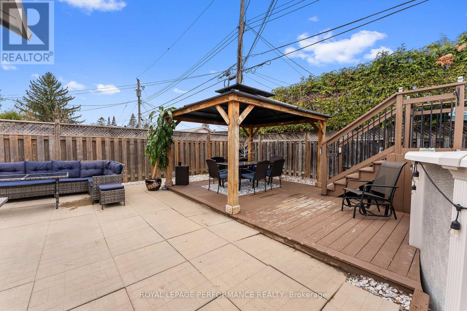420 Hatfield Crescent