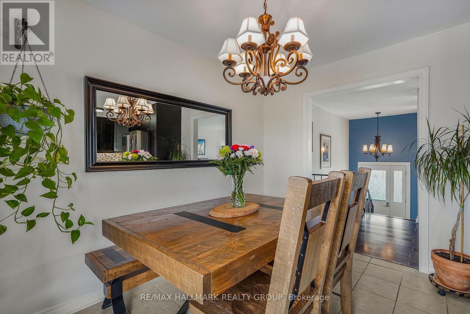 1235 Campeau Crescent