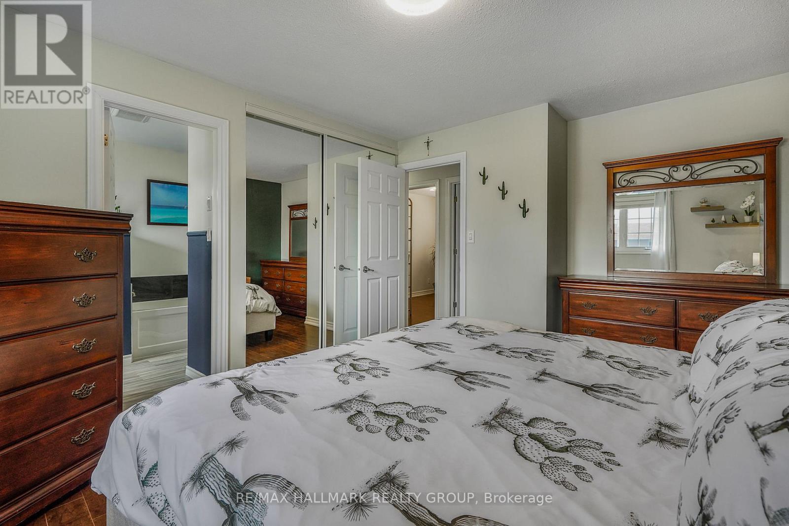 1235 Campeau Crescent