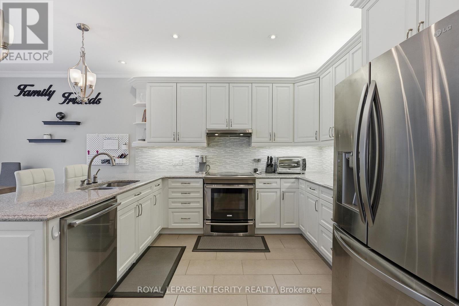 109 Soleil Avenue