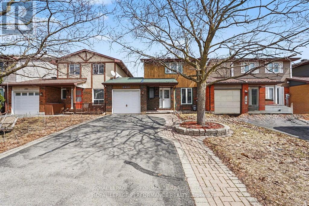1367 Cedarcroft Crescent