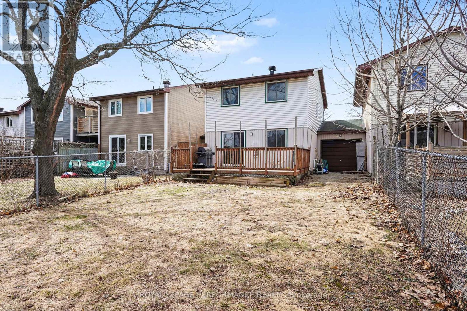 1367 Cedarcroft Crescent