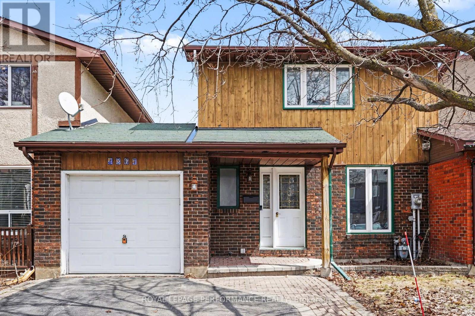 1367 Cedarcroft Crescent