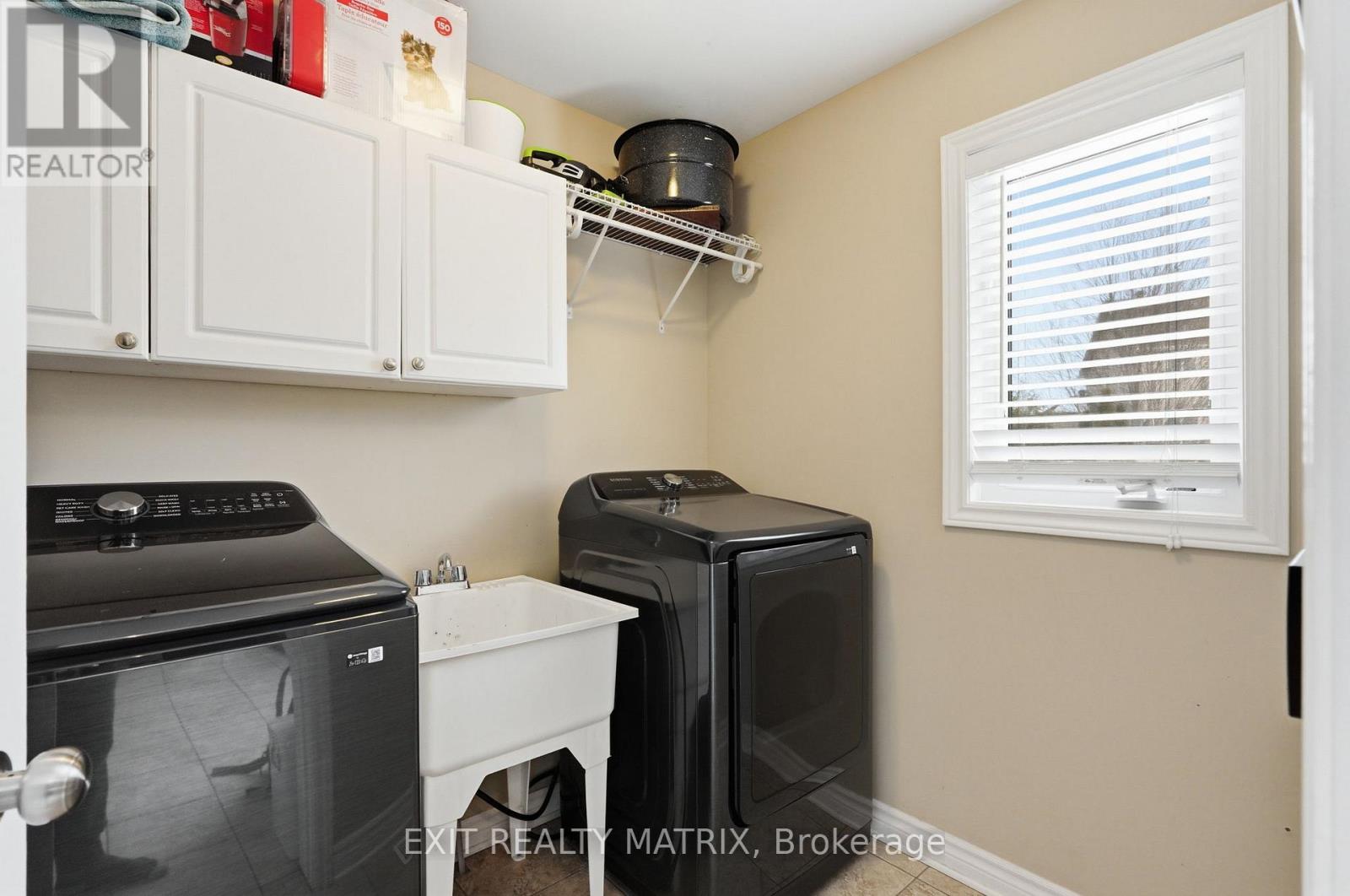 388 Quartz Avenue
