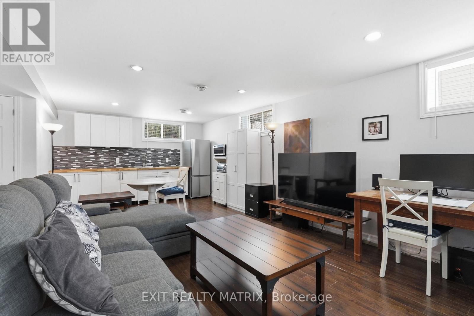 388 Quartz Avenue