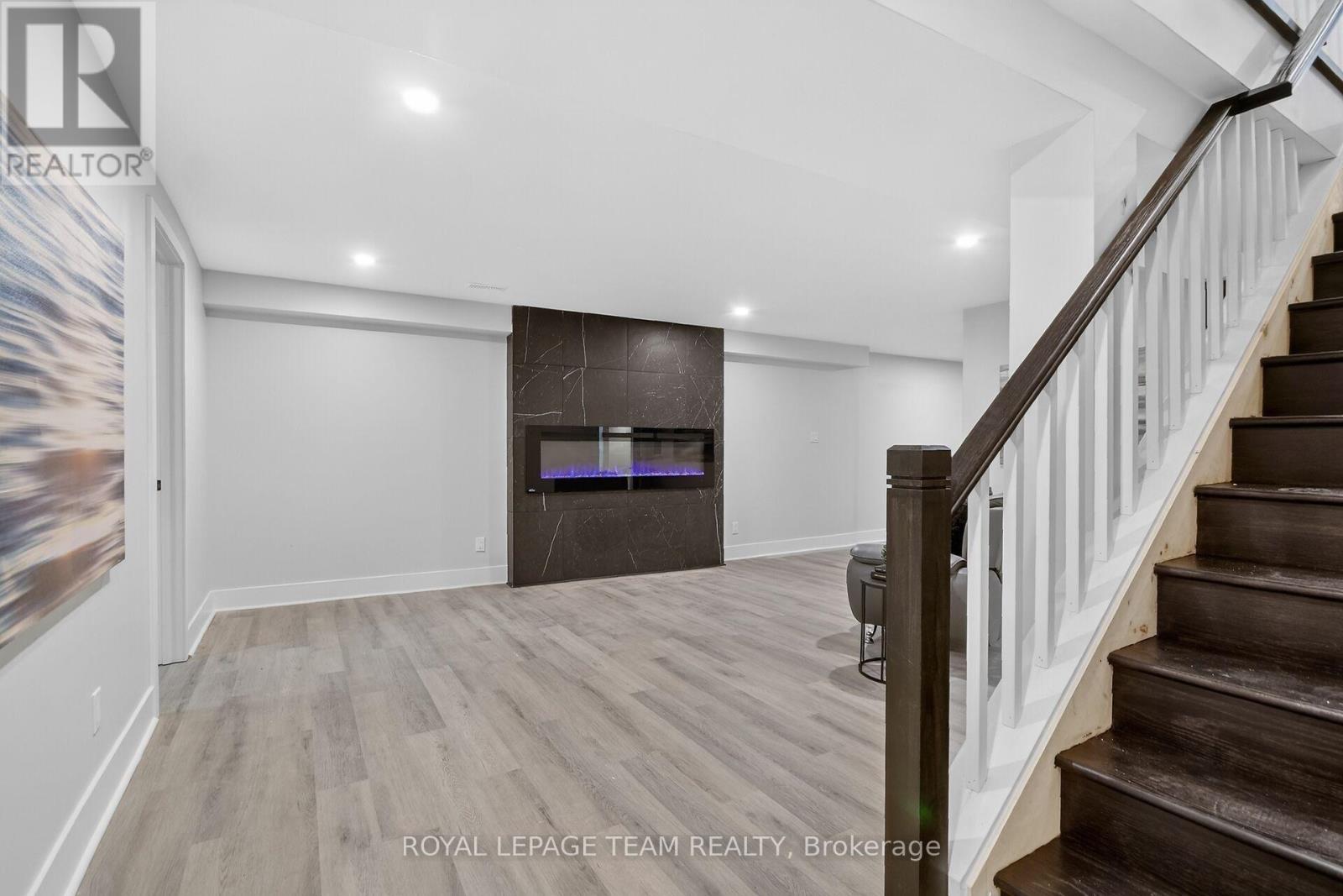 6636 Marina Drive