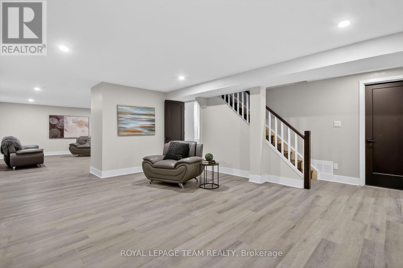 6636 Marina Drive