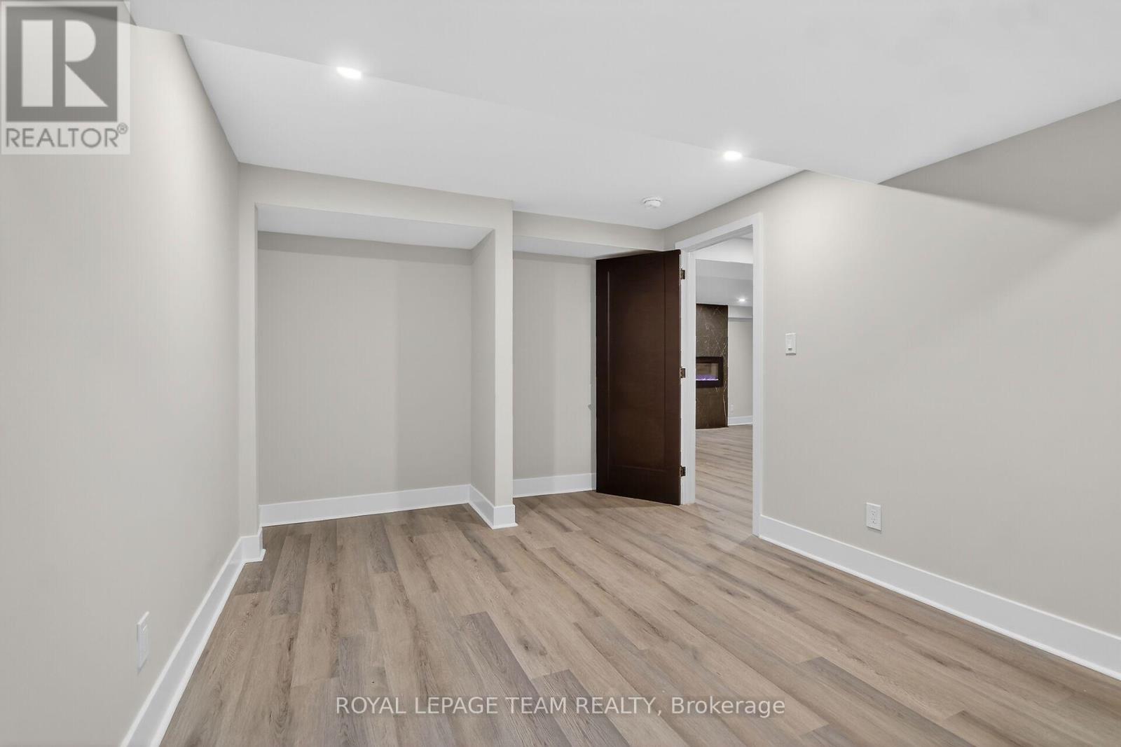 6636 Marina Drive