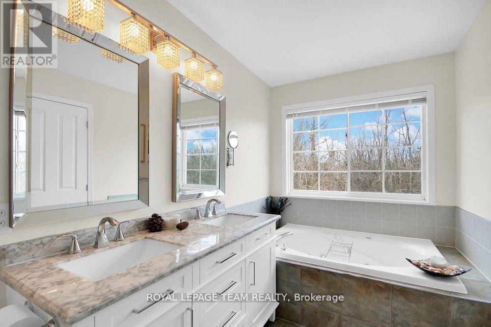 19 Fieldberry Private