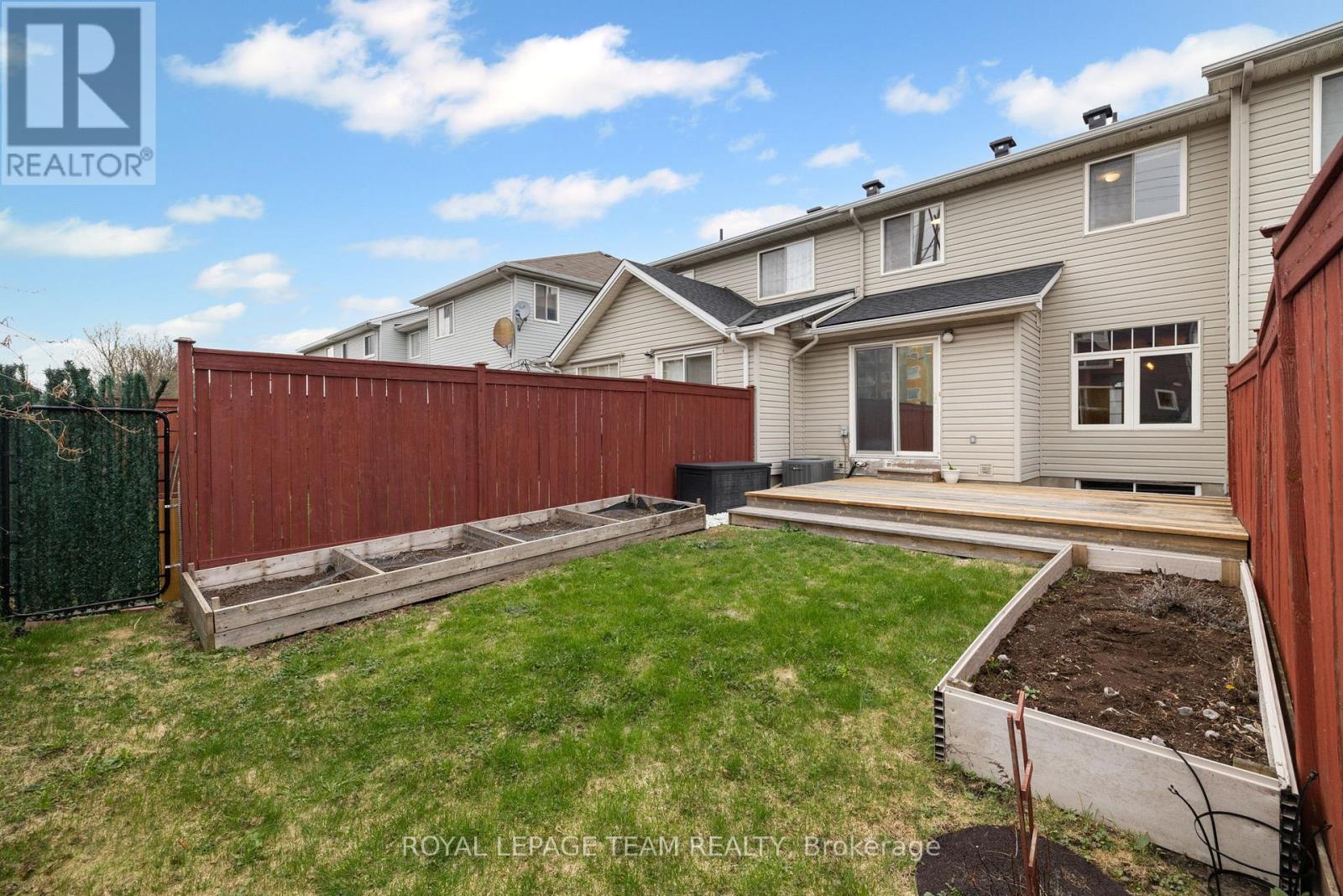 189 Gray Crescent