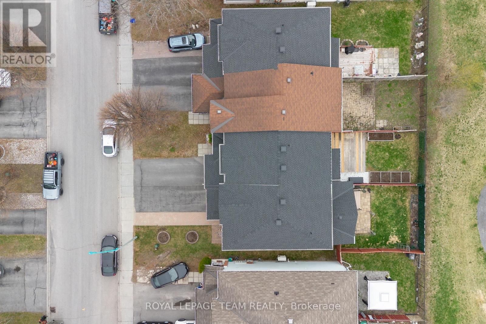189 Gray Crescent