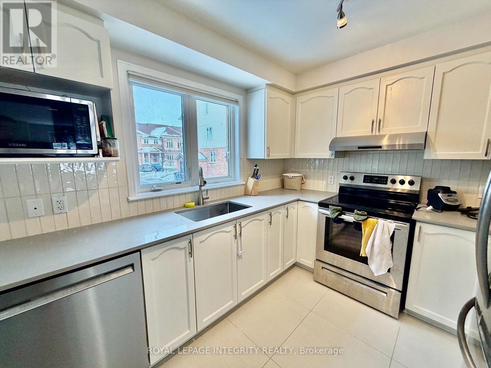 36 - 1512 Walkley Road