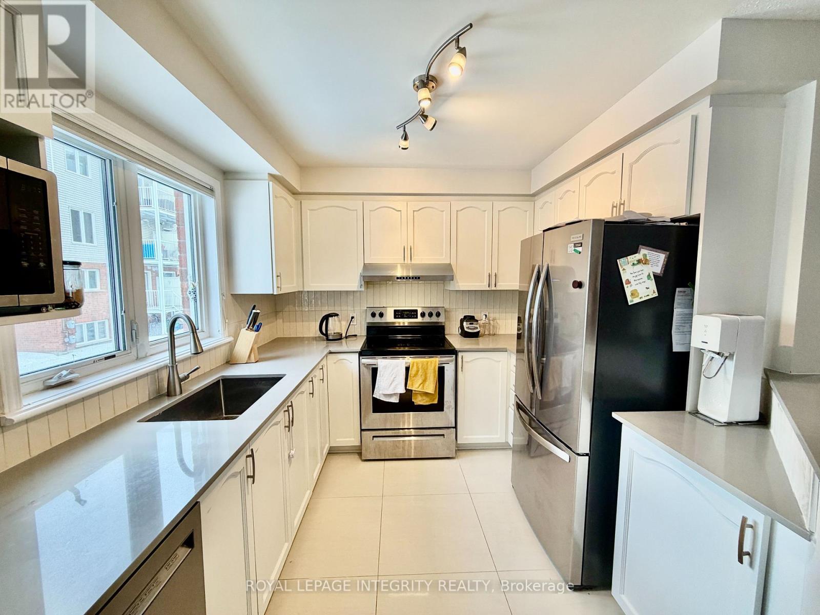 36 - 1512 Walkley Road