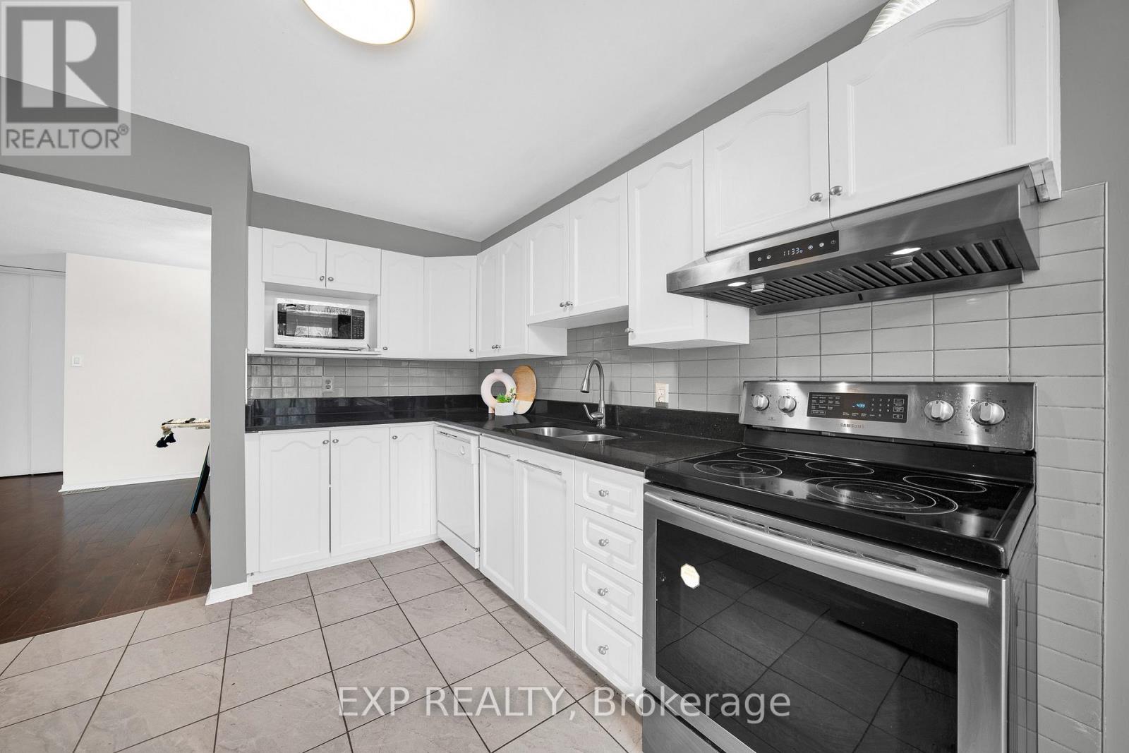 66 Kimbolton Crescent