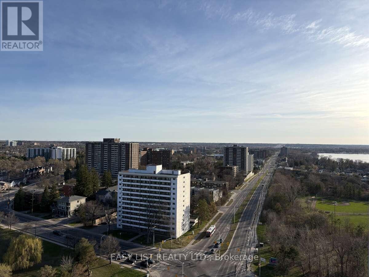 2005 - 415 Greenview Avenue