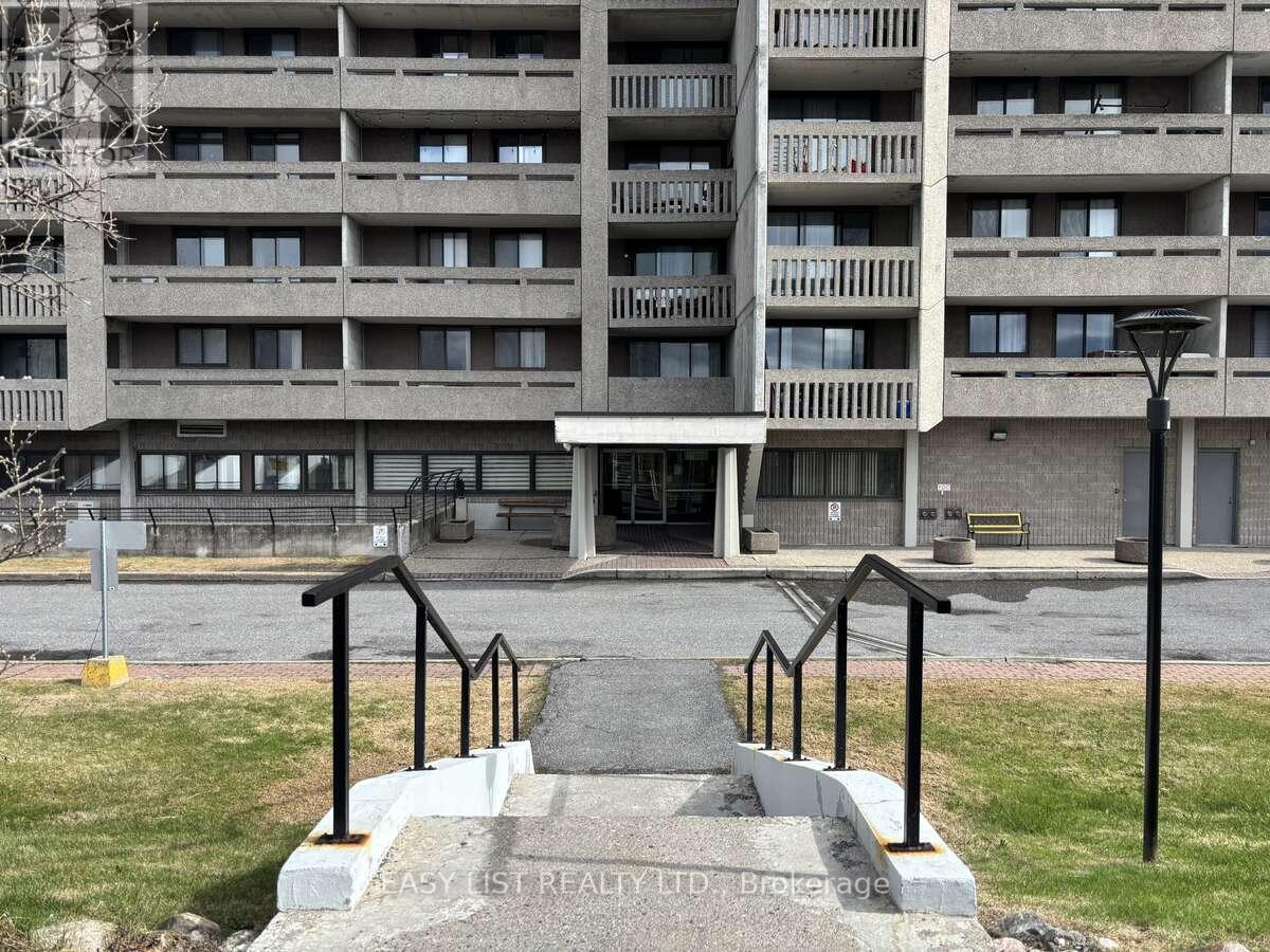 2005 - 415 Greenview Avenue