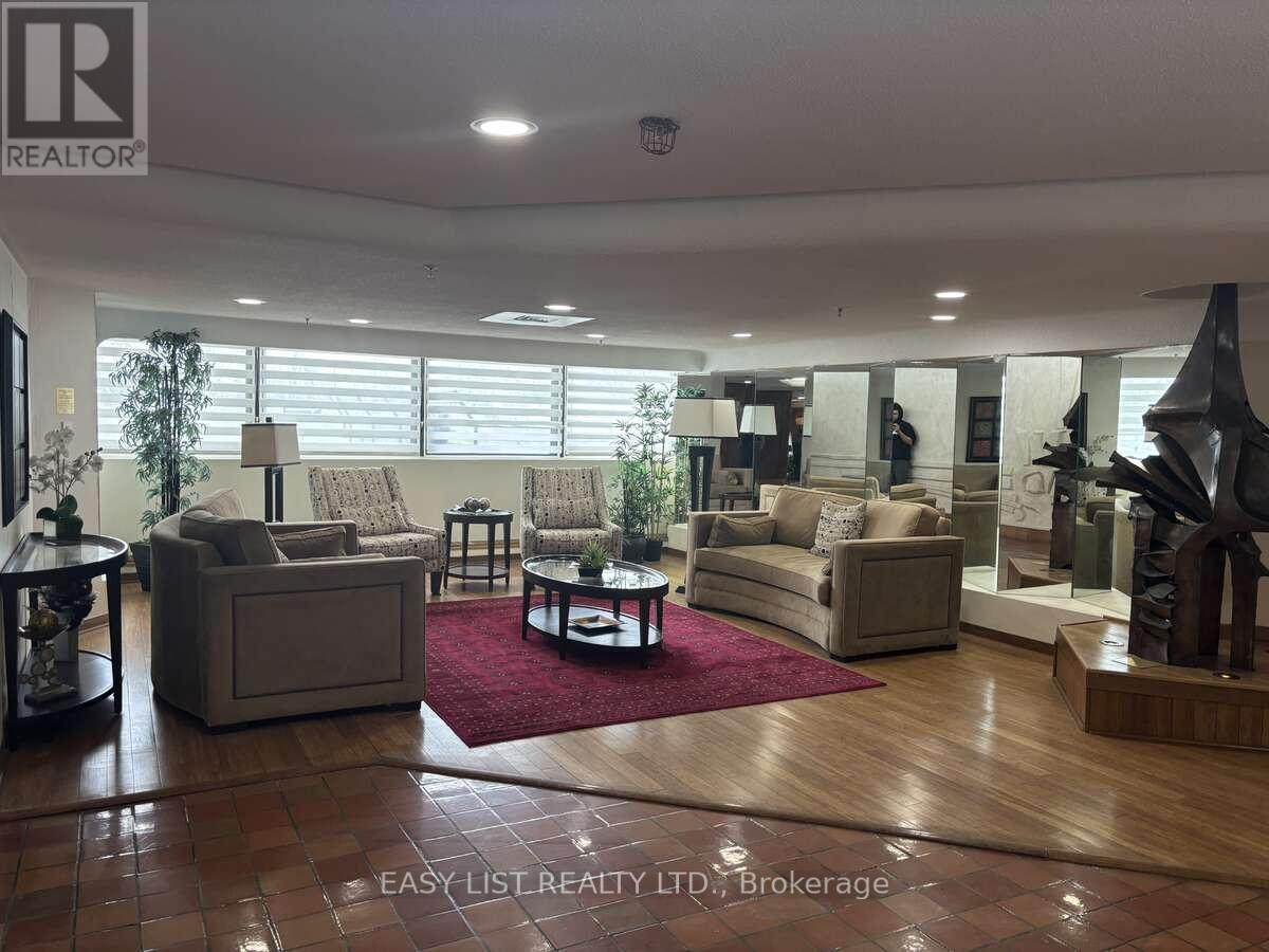 2005 - 415 Greenview Avenue