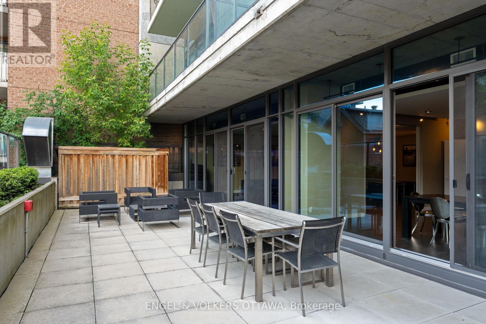 1004 - 224 Lyon Street N