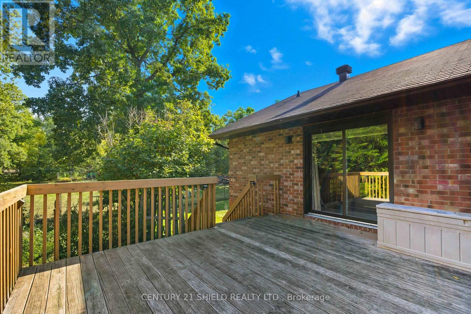 4555 Glen Roy Road