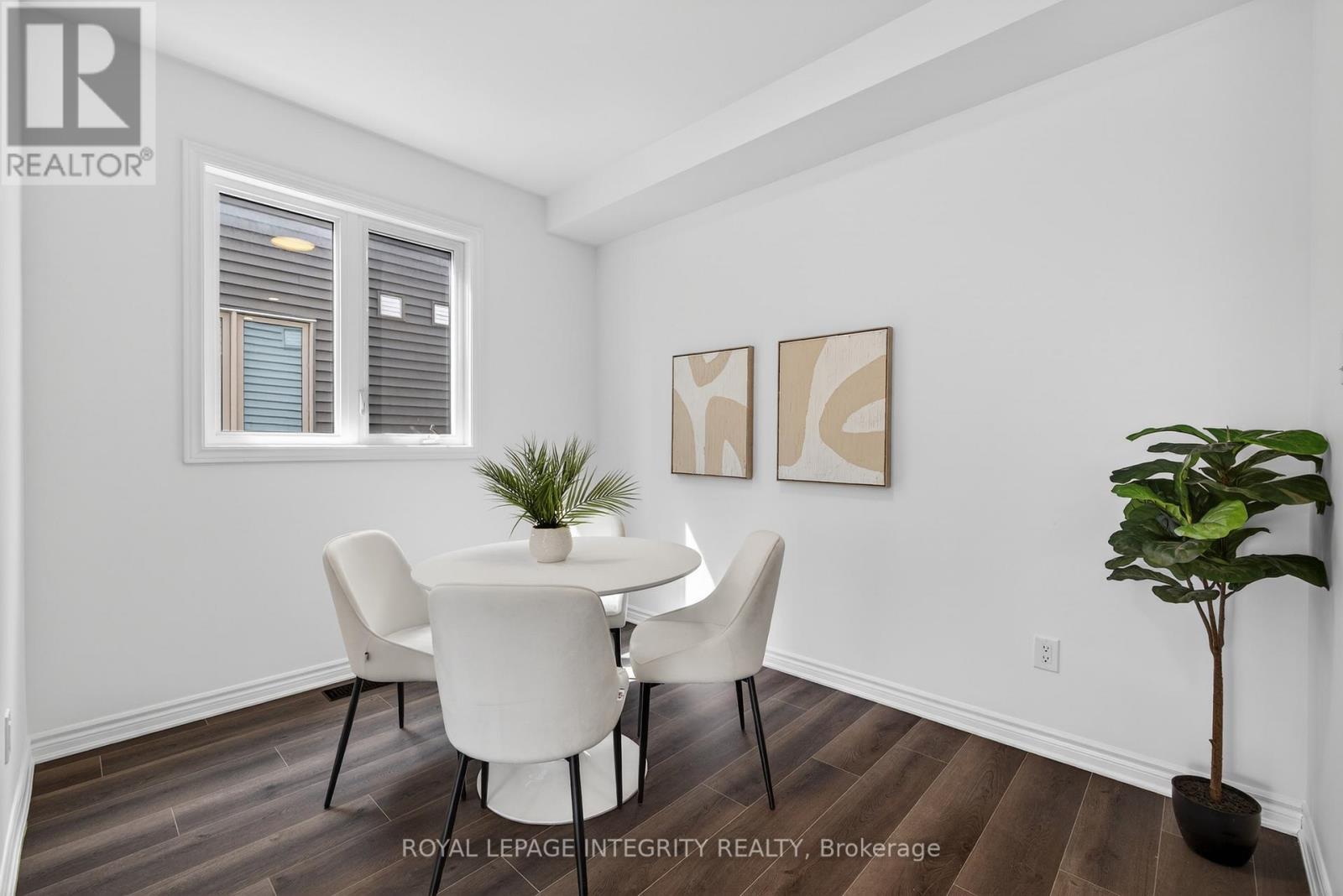 21 Caspian Row