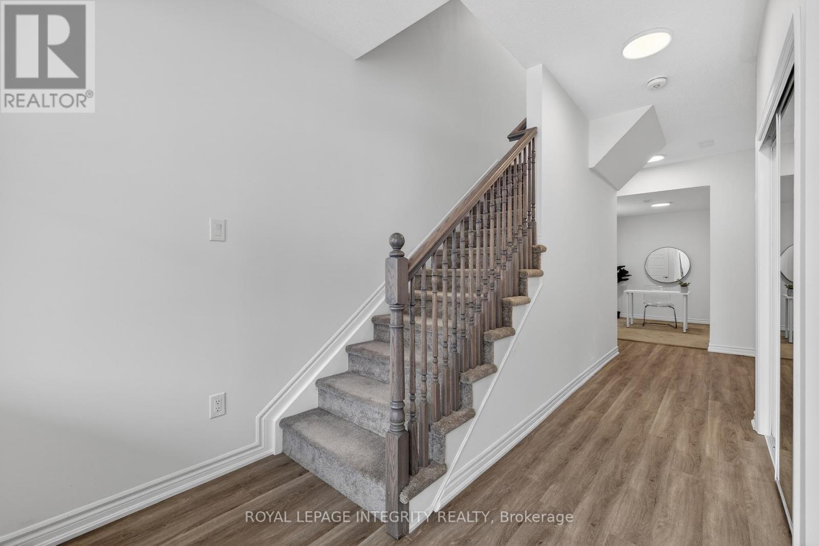 21 Caspian Row