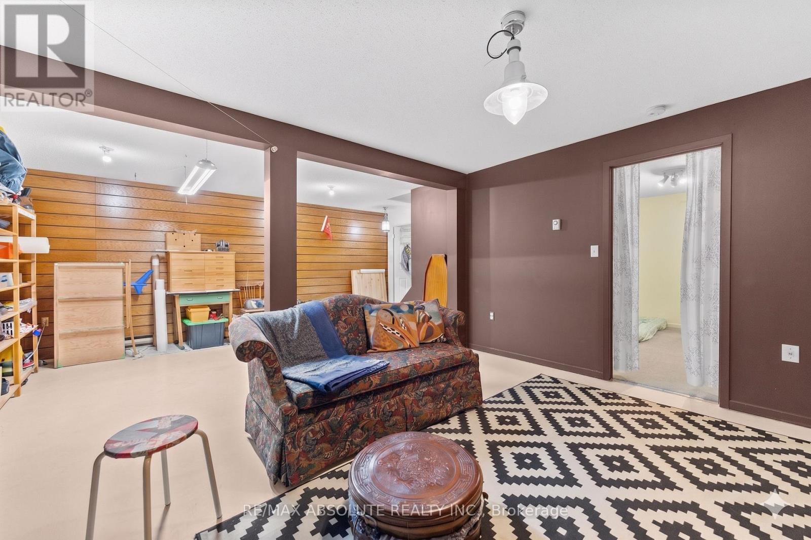 21 Forest Ridge Road