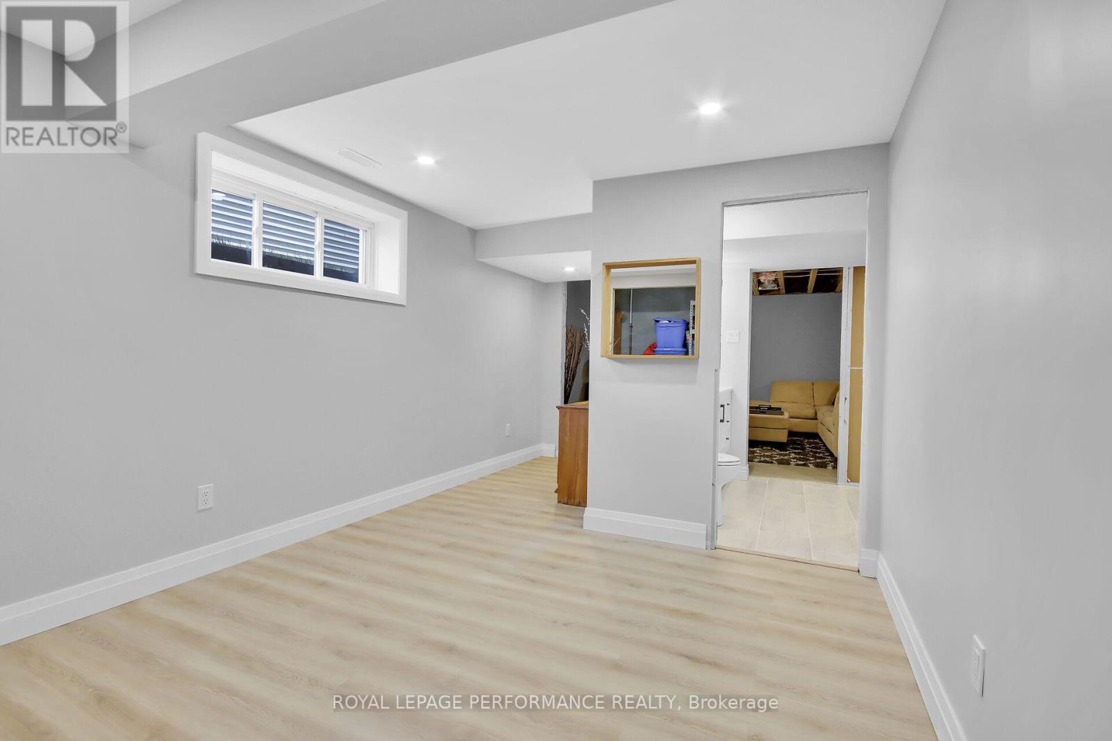 643 Parkview Terrace