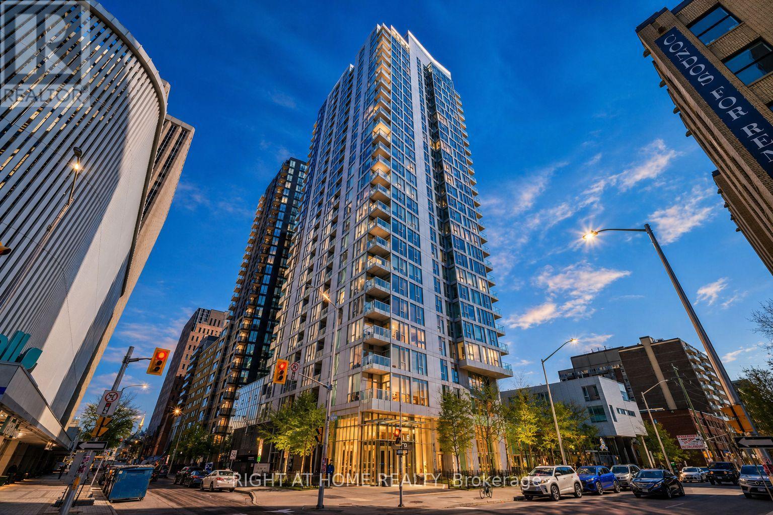 1210 - 179 Metcalfe Street