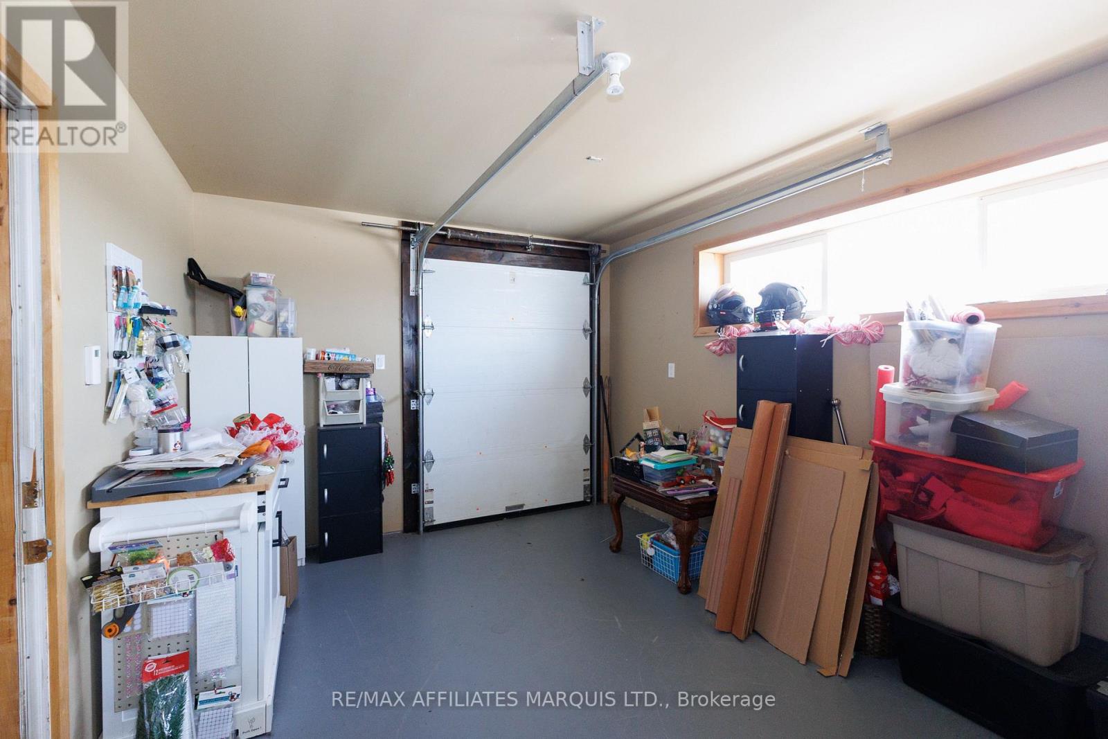 1850 Ridge Road W