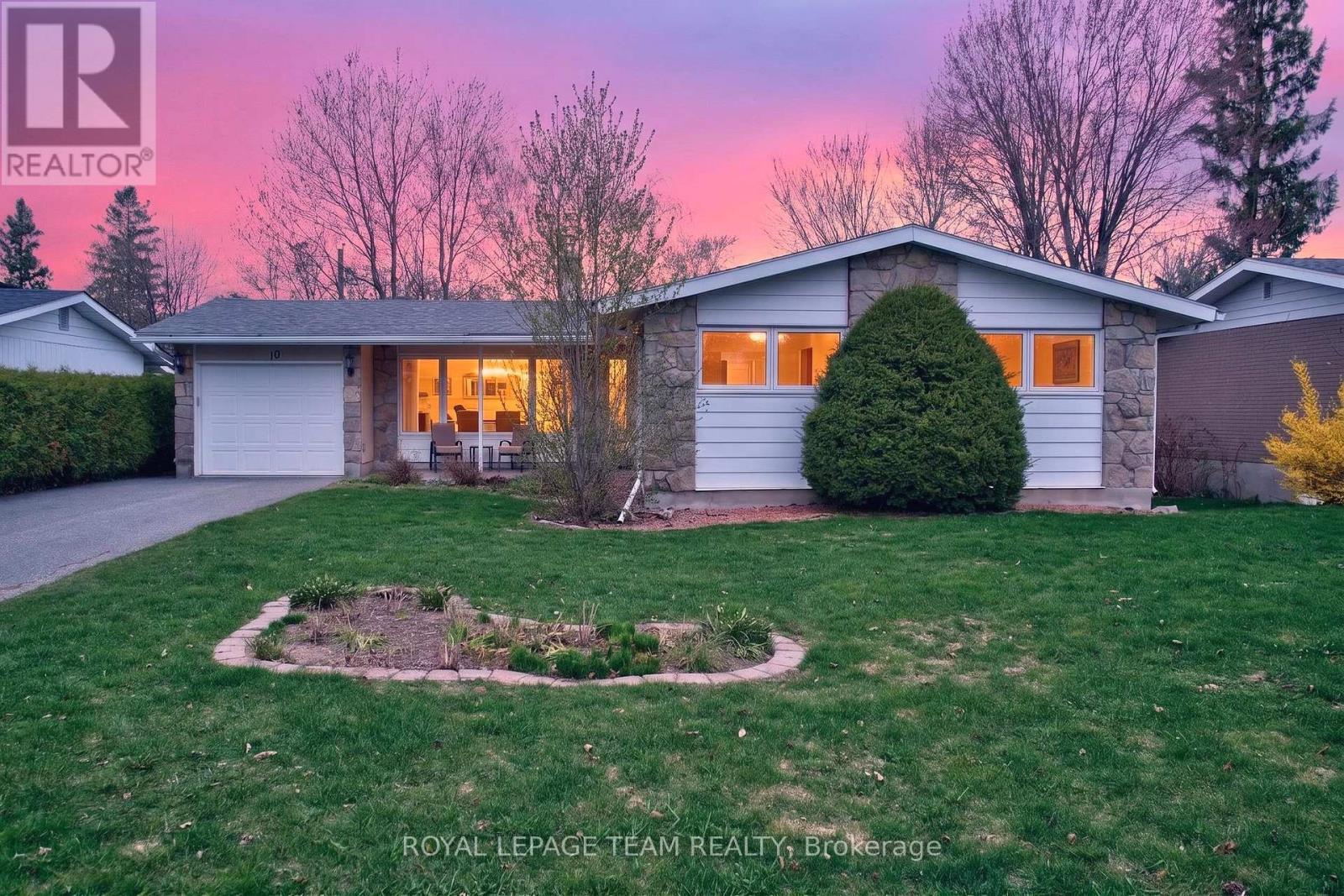 10 Cleadon Drive