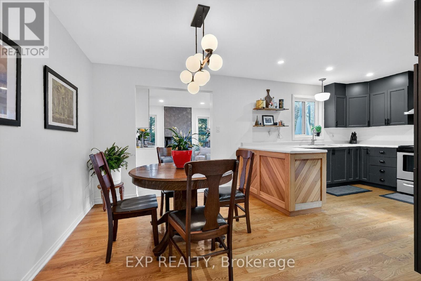 544 Loucks Drive