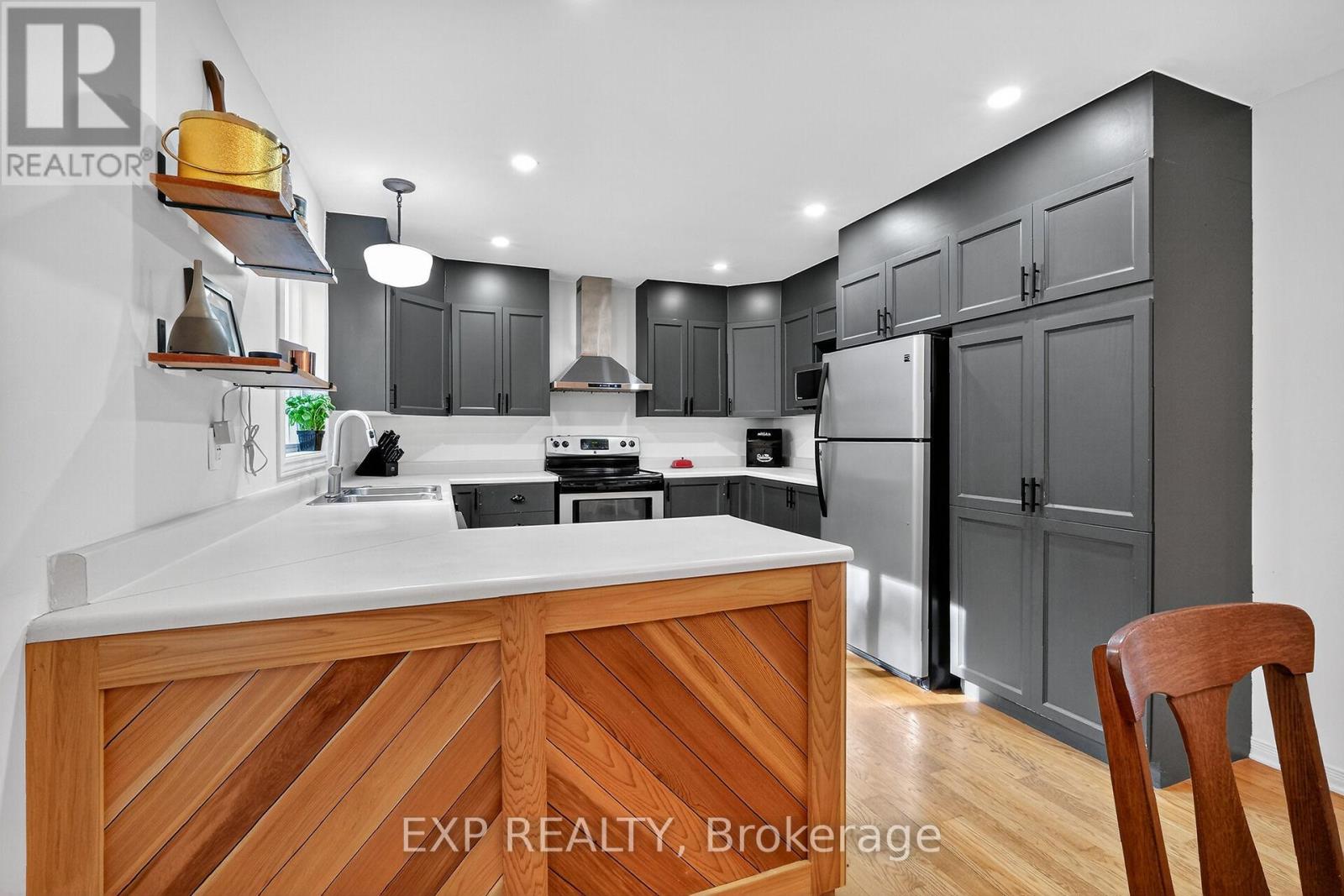 544 Loucks Drive