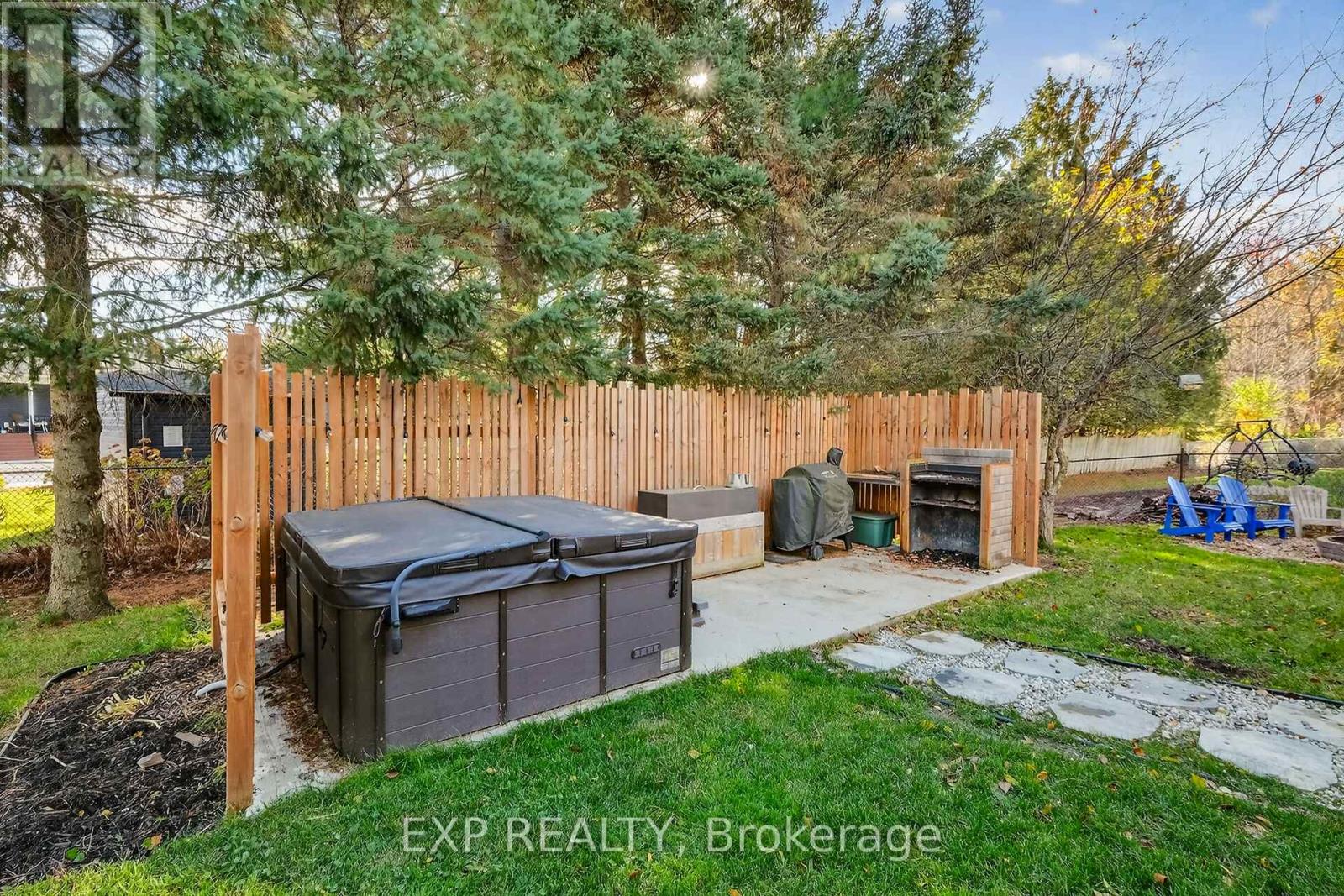 544 Loucks Drive