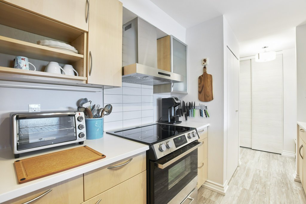 214 Viewmount Drive, Unit 417
