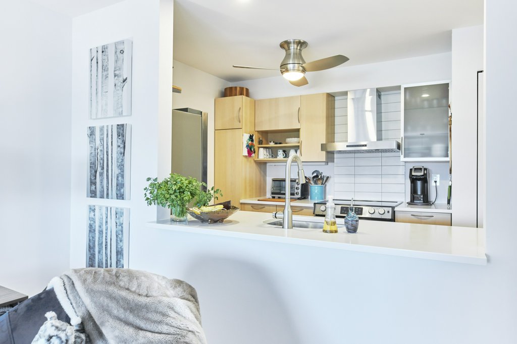 214 Viewmount Drive, Unit 417