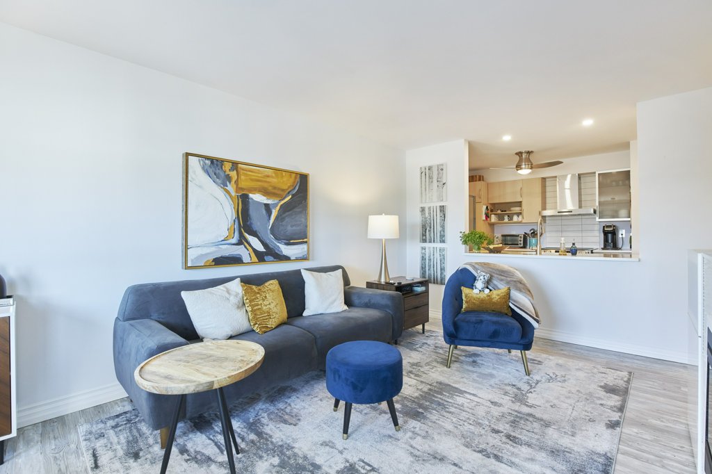 214 Viewmount Drive, Unit 417