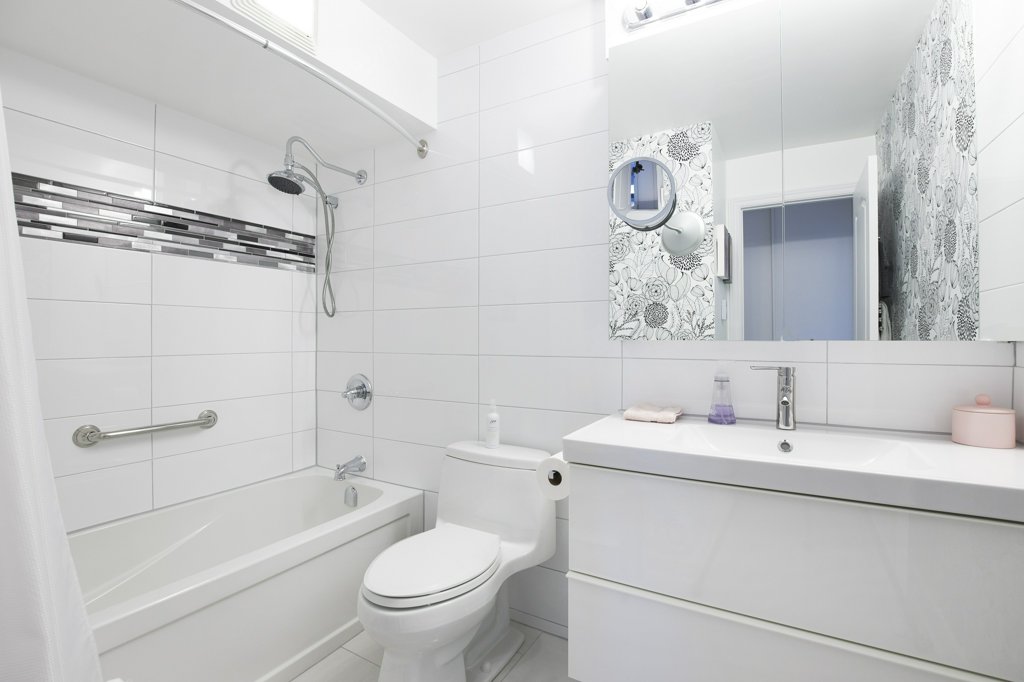 214 Viewmount Drive, Unit 417