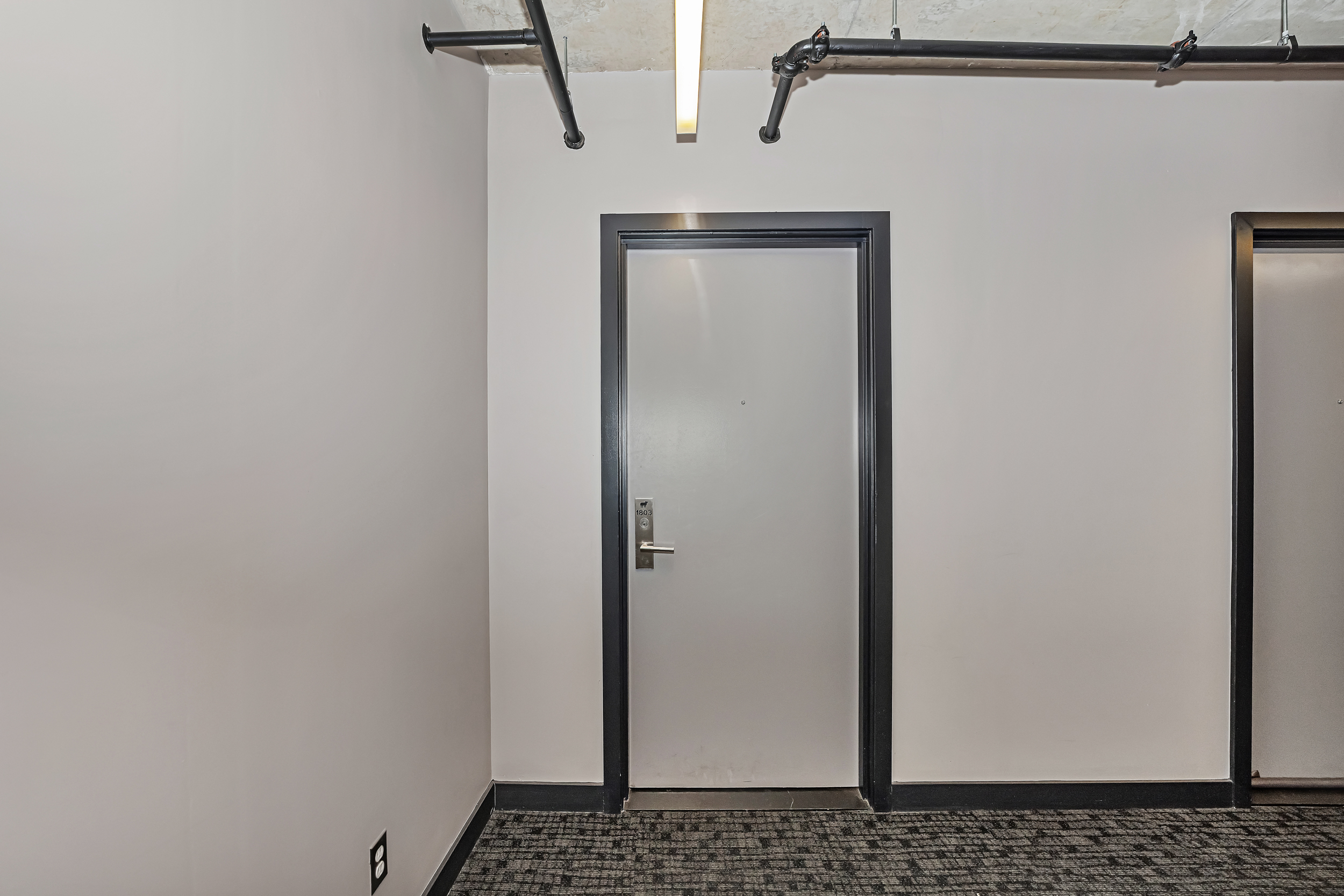 1803 - 203 Catherine Street