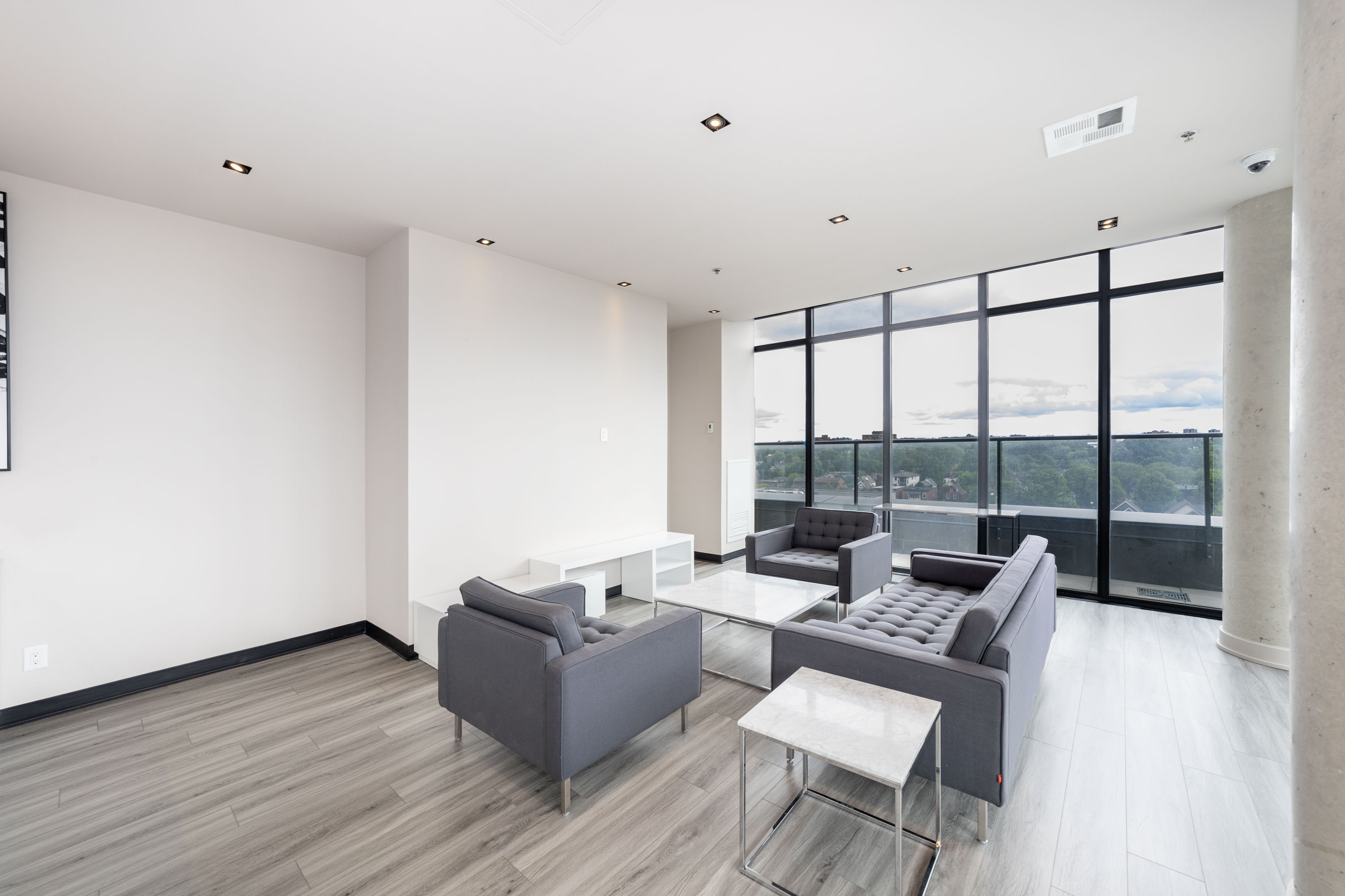 1803 - 203 Catherine Street