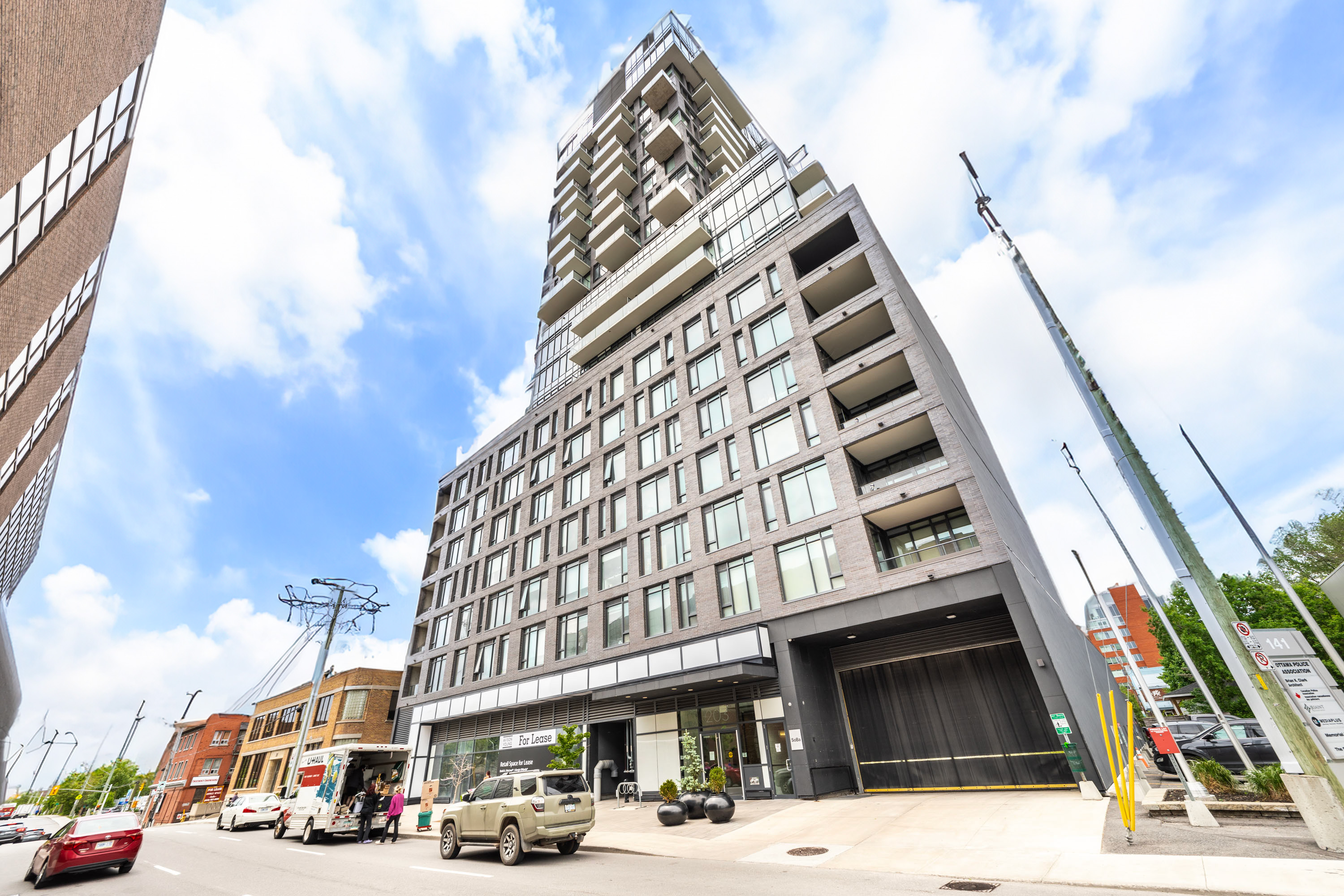 1803 - 203 Catherine Street