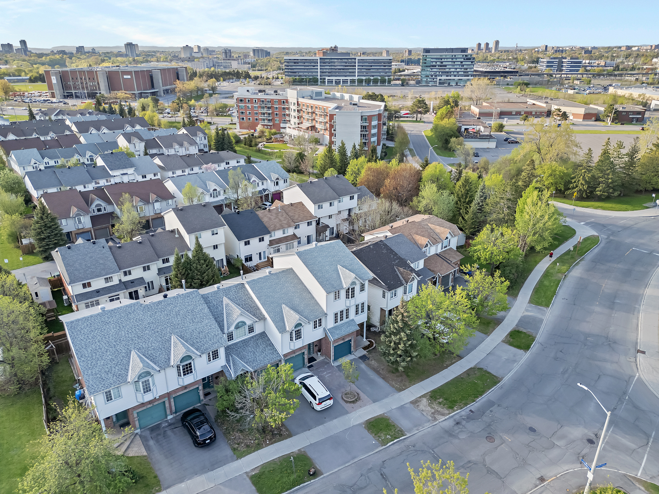 573 Neighbourhood Way