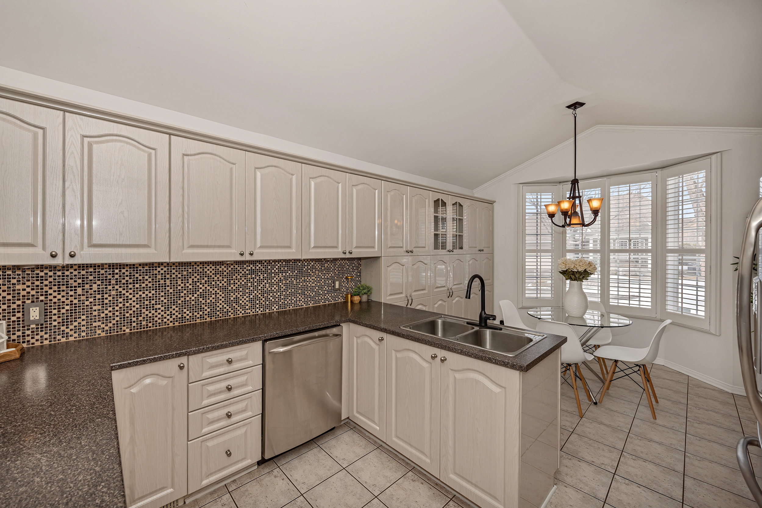43 Settler's Ridge Way
