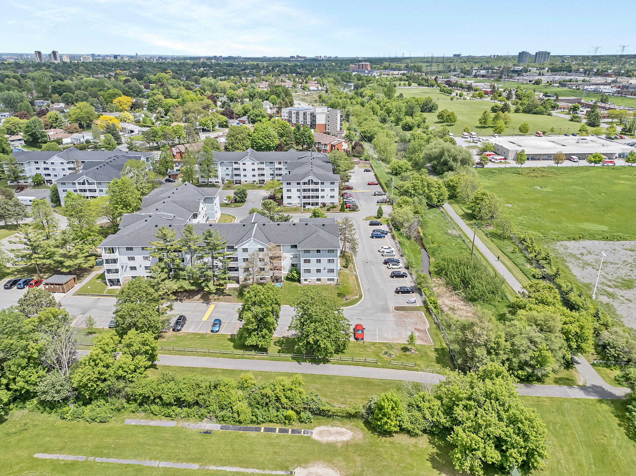 214 Viewmount Drive, Unit 417