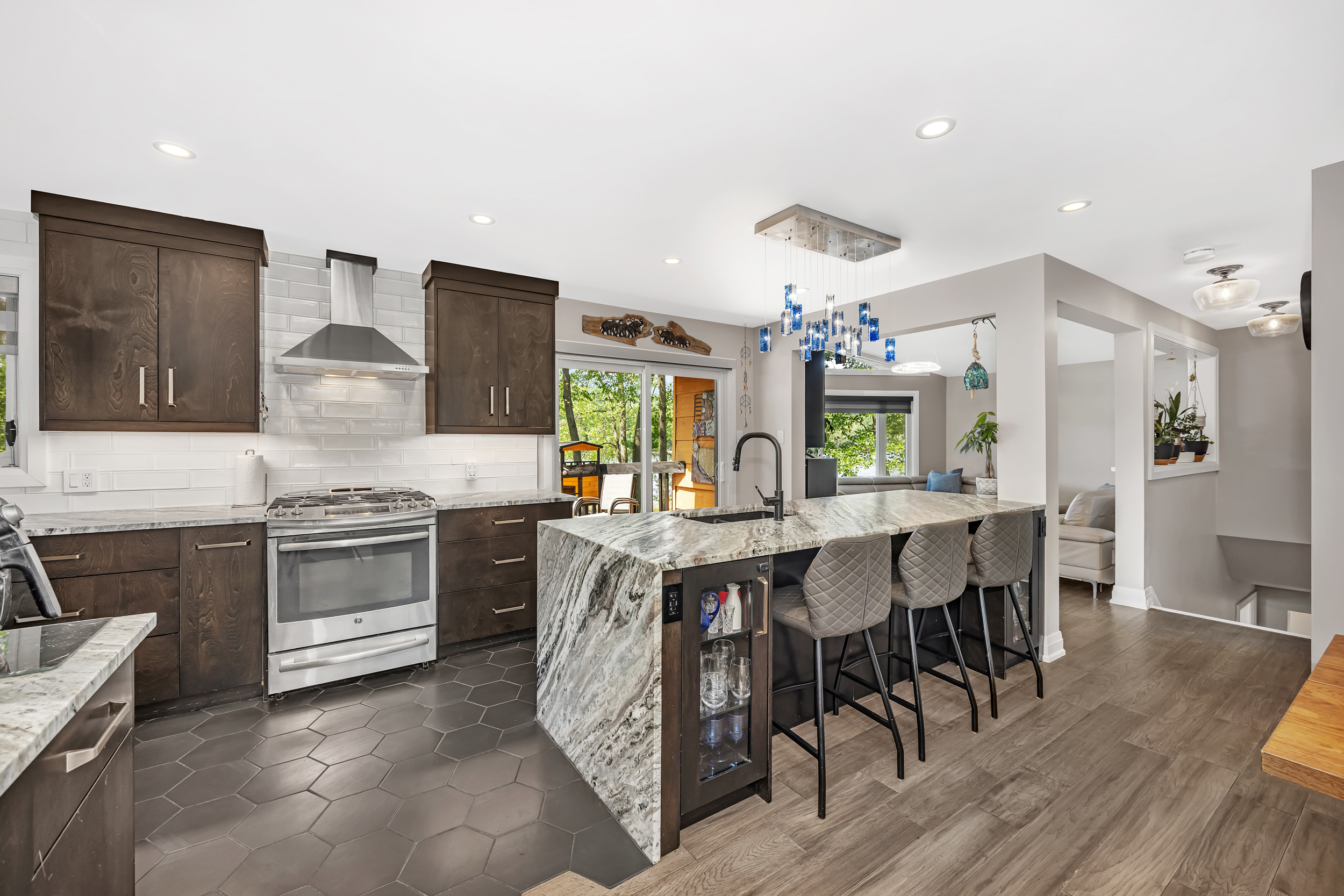 1034 Bayview Drive