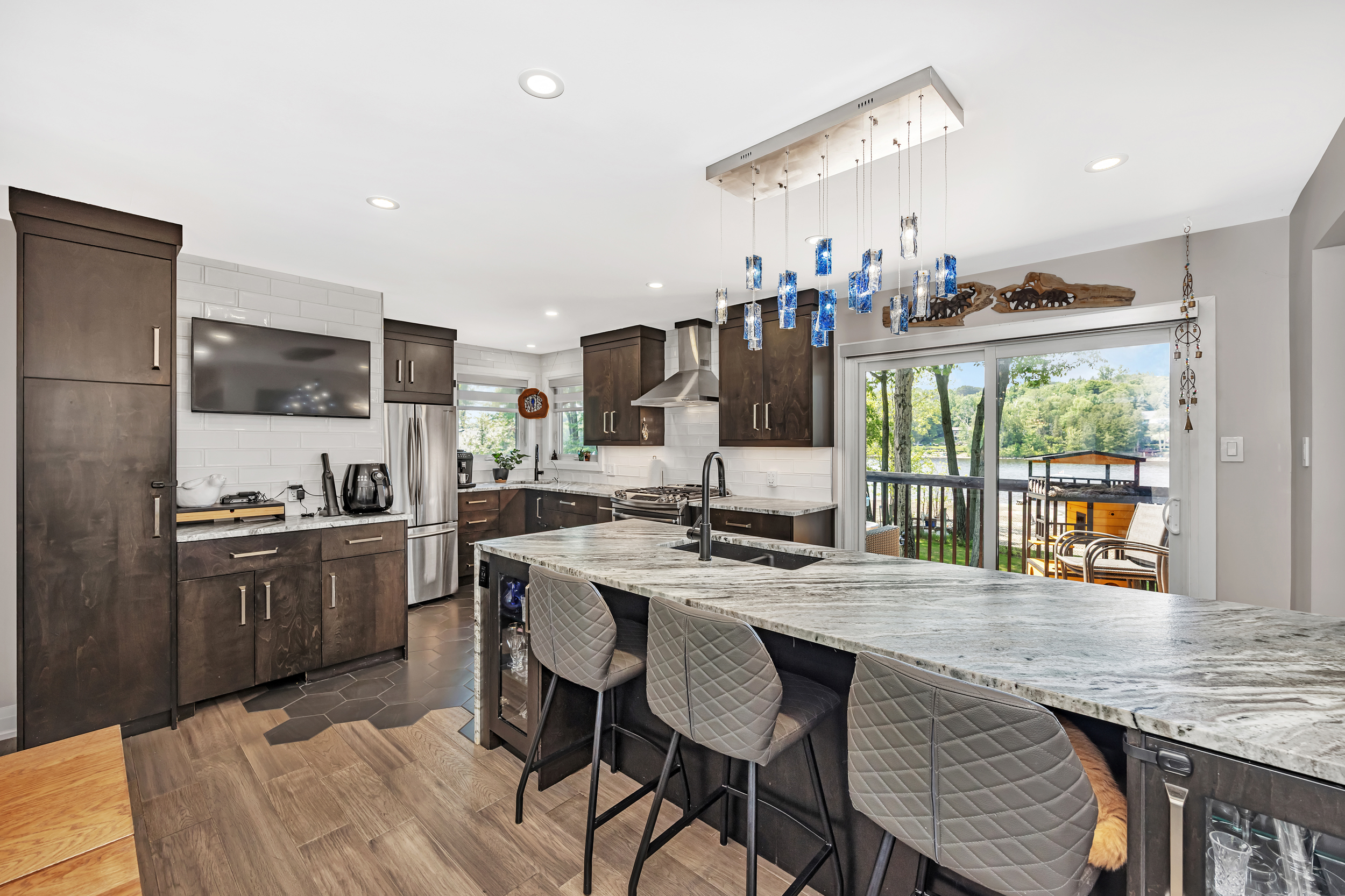 1034 Bayview Drive