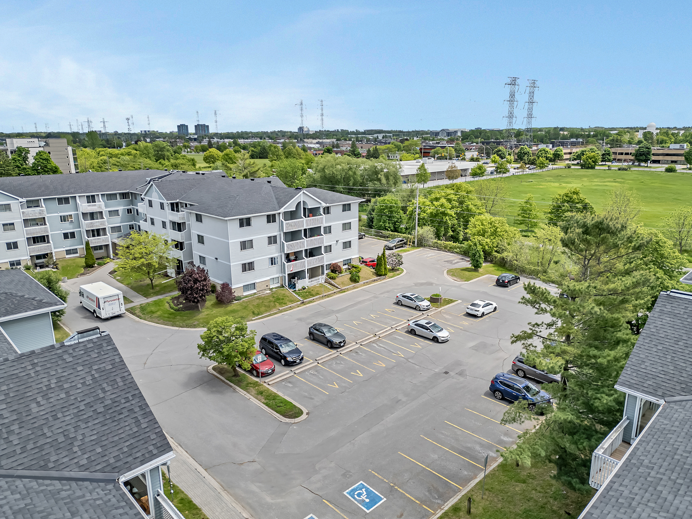 214 Viewmount Drive, Unit 417