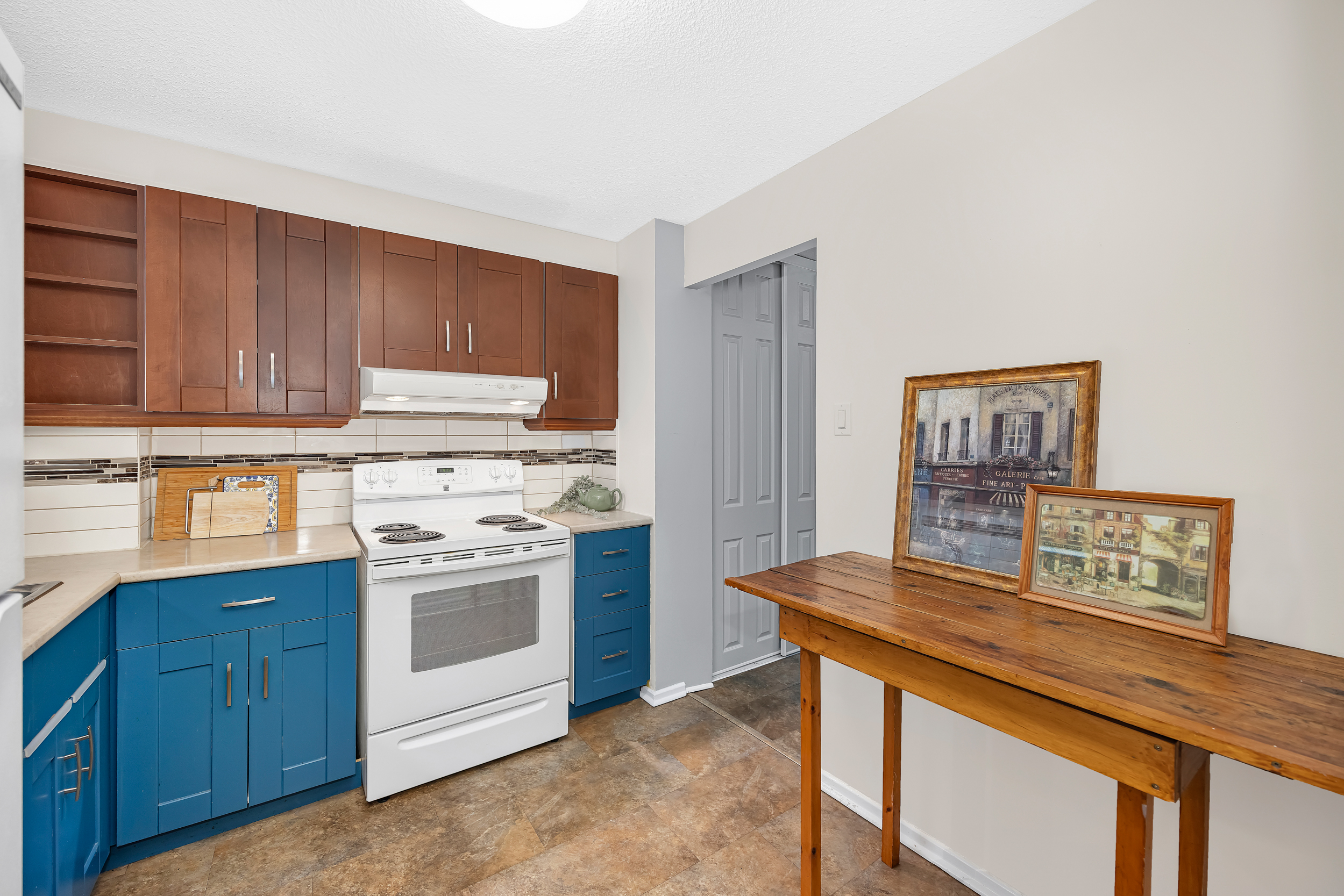 415 Greenview Avenue, Unit 106